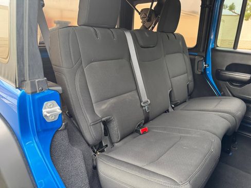 Used 2021 Jeep Wrangler Unlimited Sport S image 18