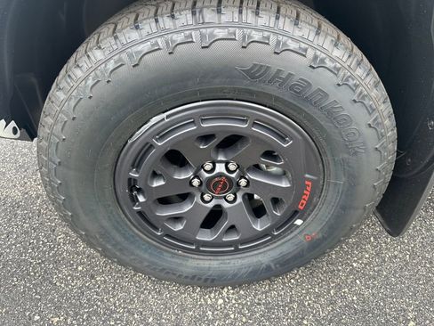 New 2025 Nissan Frontier PRO-4X AWD/4WD image 35