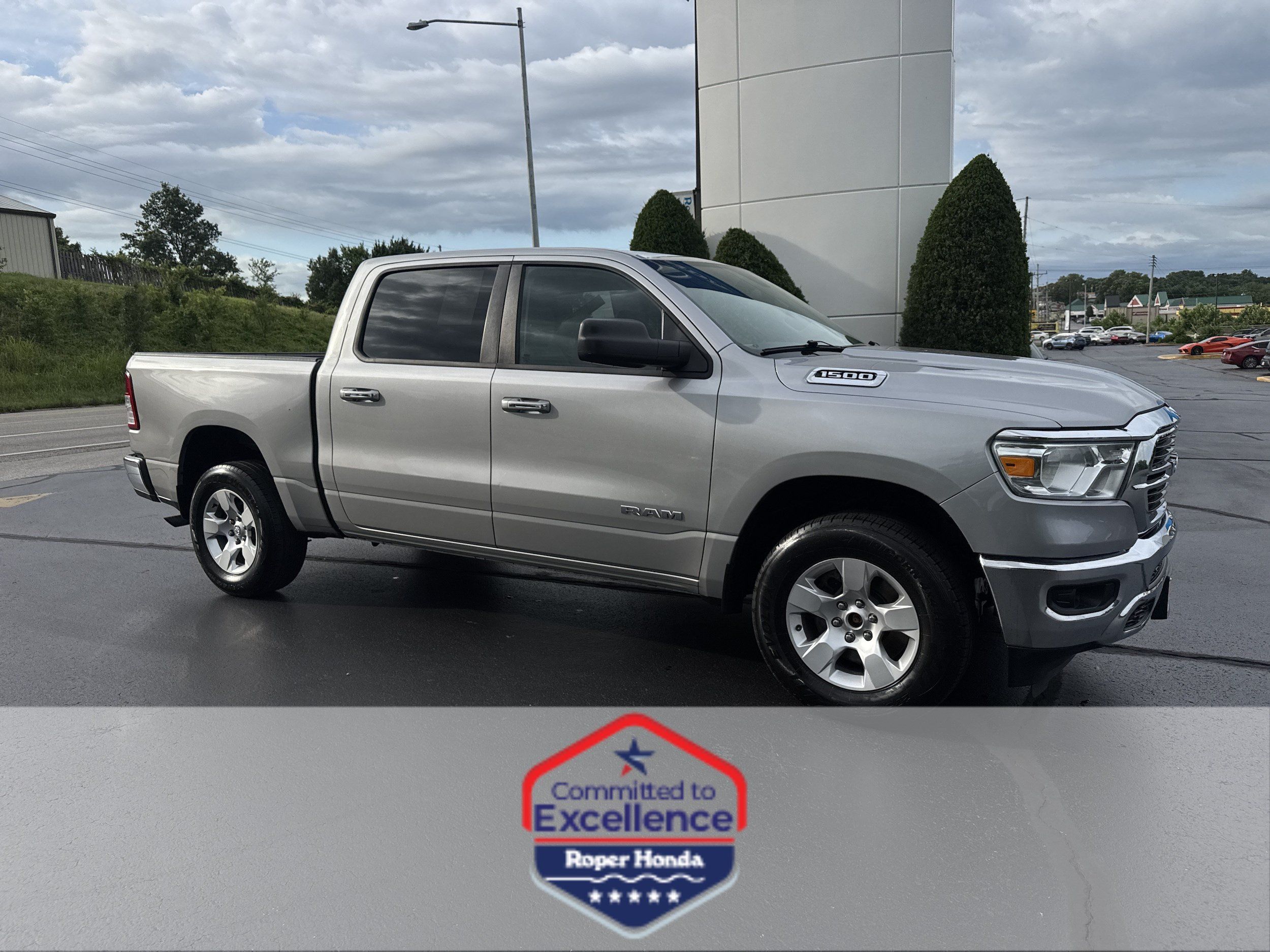 Used 2020 RAM 1500 Big Horn AWD/4WD image 1