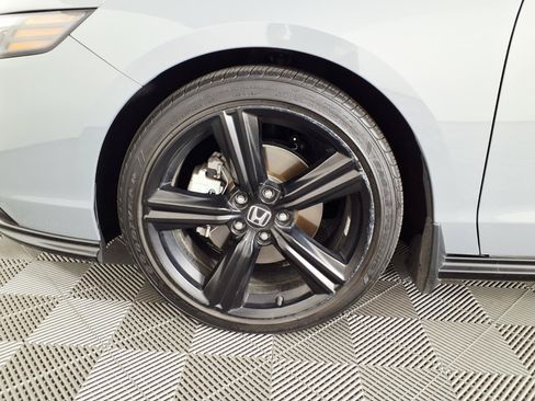 Used 2023 Honda Accord Sport image 7