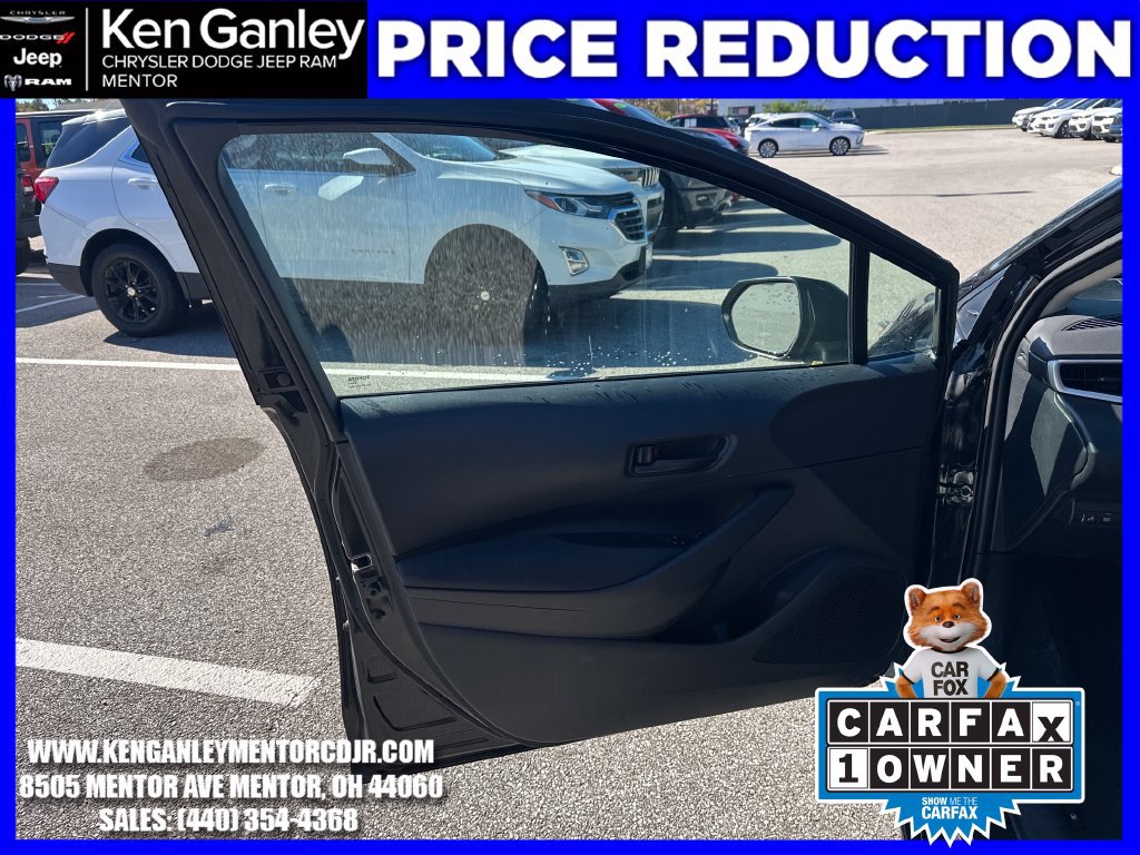 Used 2025 Toyota Corolla LE FWD image 10