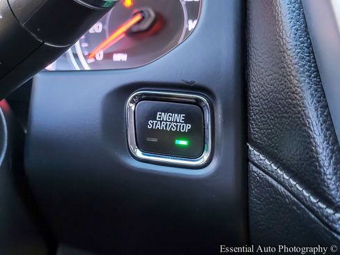 Certified 2023 GMC Acadia SLT image 18