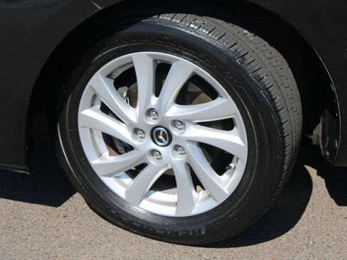 Used 2013 MAZDA MAZDA3 i Touring FWD image 16