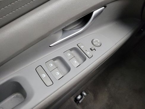 Used 2023 Hyundai Elantra SE FWD image 27