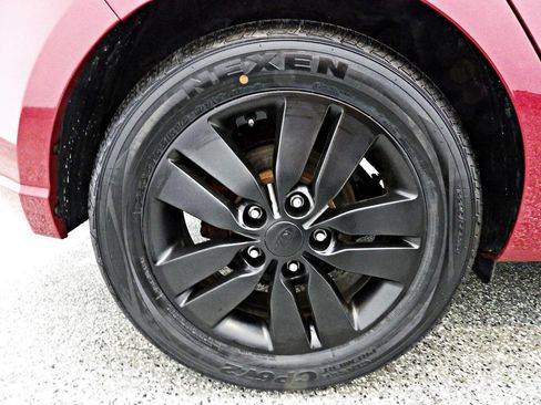 Used 2013 Kia Forte EX image 19