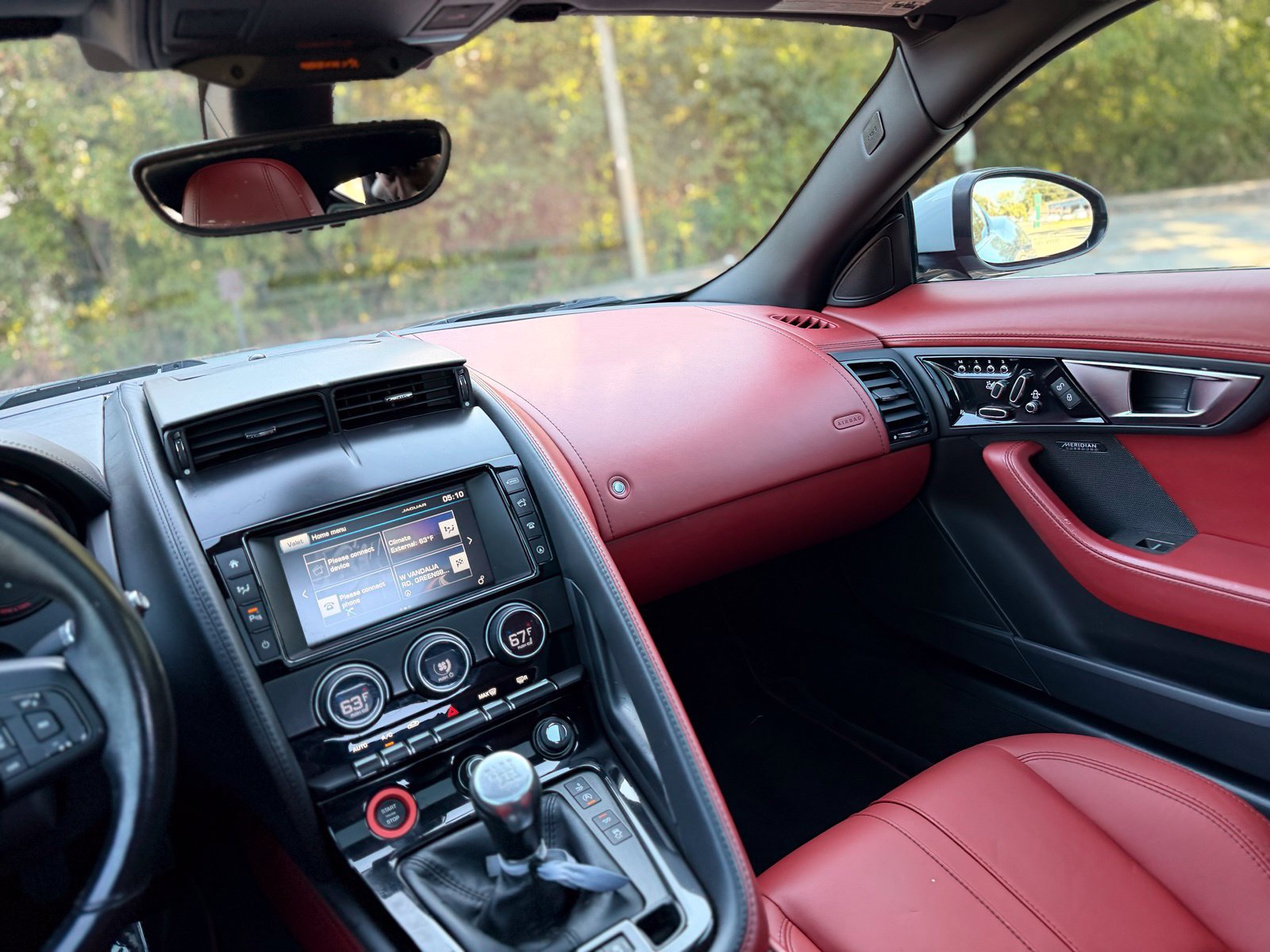 Used 2016 Jaguar F-TYPE S RWD image 39