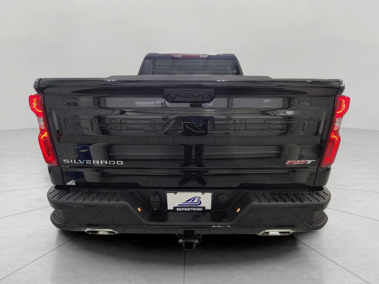 Used 2026 Chevrolet Silverado 1500 RST AWD/4WD image 25