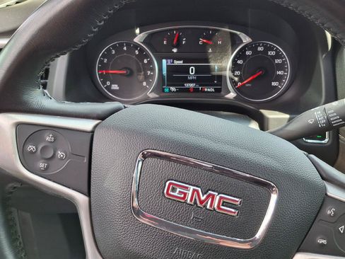 Used 2018 GMC Acadia SLE AWD/4WD image 15