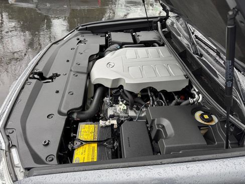 Used 2017 Lexus GX 460 Luxury w/ Preferred Accessory Package image 27