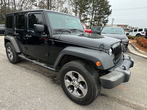 Used 2016 Jeep Wrangler Unlimited Sport w/ Max Tow Package image 5