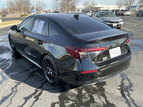 Used 2025 Honda Civic Sport image 8