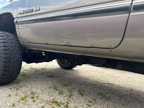 Used 1997 Dodge Ram 1500 Truck 4x4 Regular Cab image 9