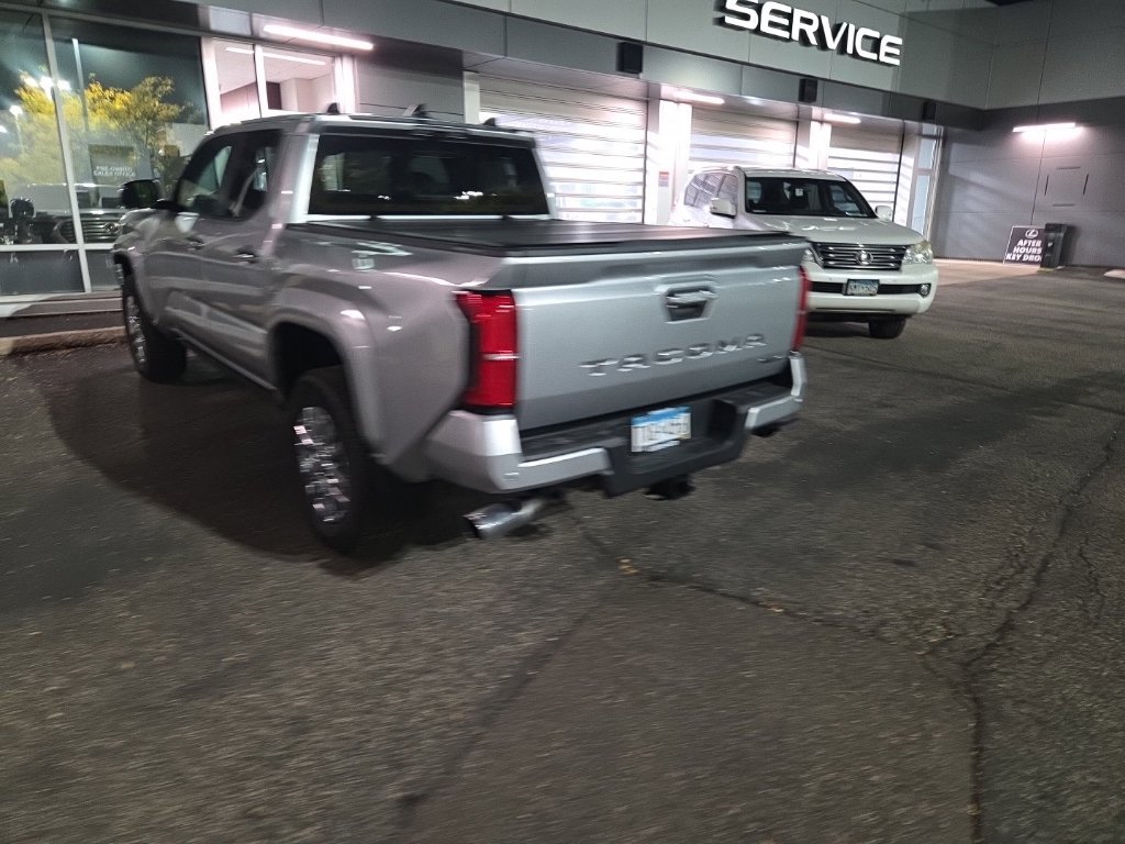 Used 2026 Toyota Tacoma Limited w/ Tow Tech Package AWD/4WD image 11