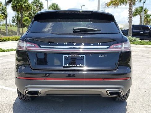 Used 2019 Lincoln Nautilus Select image 6