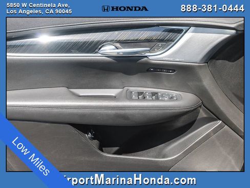Used 2021 Cadillac XT6 Premium Luxury FWD image 27