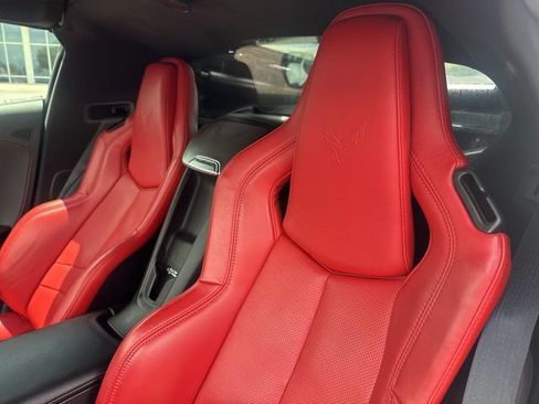 Used 2021 Chevrolet Corvette Stingray Preferred Cpe w/ Z51 Performance Package RWD image 11