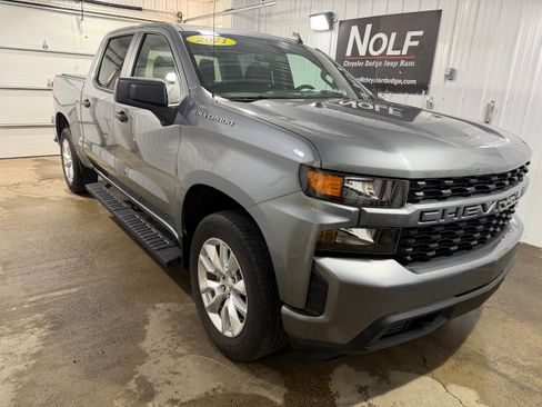 Used 2021 Chevrolet Silverado 1500 Custom AWD/4WD image 2