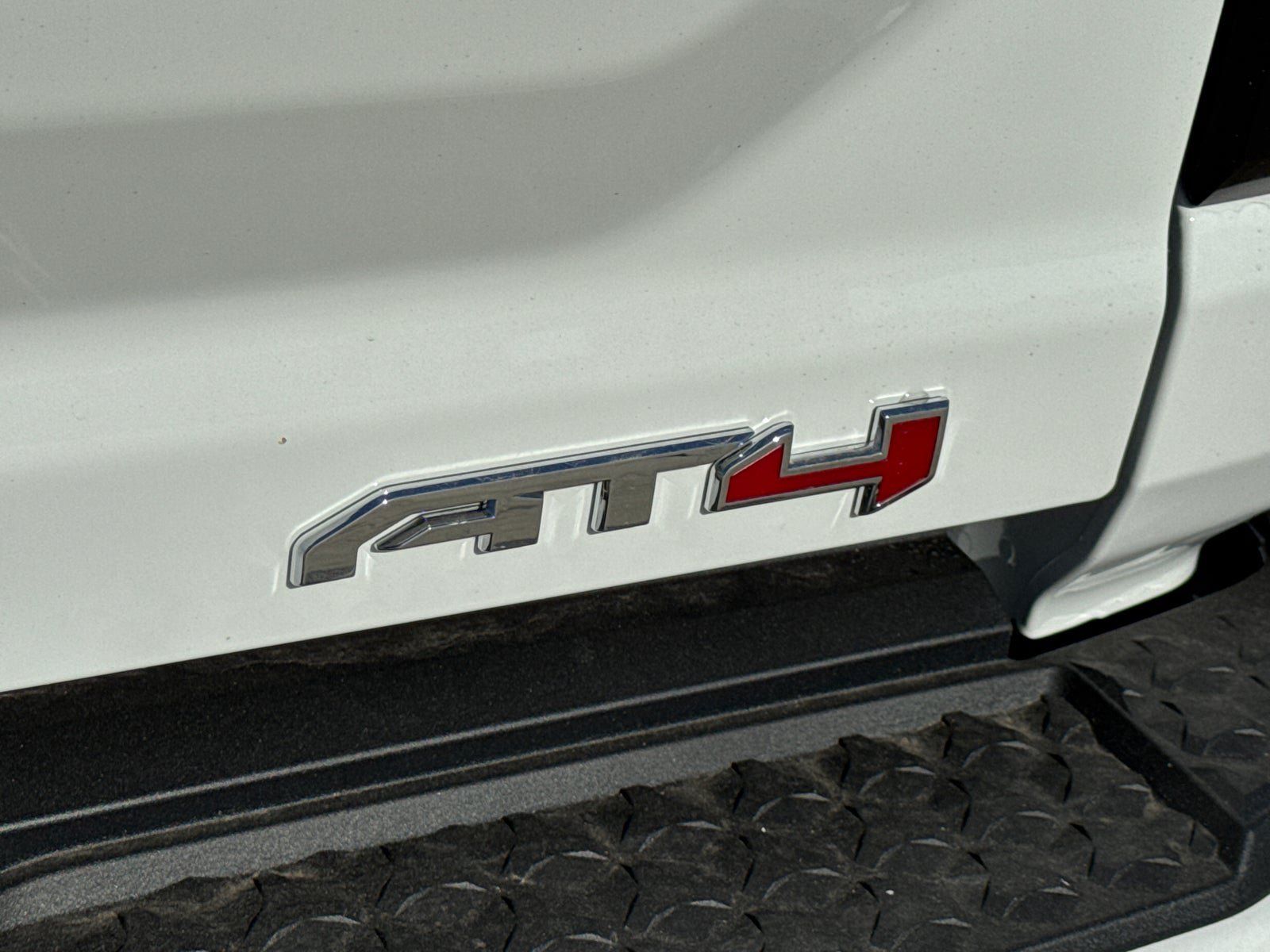 Used 2026 GMC Canyon AT4 AWD/4WD image 11