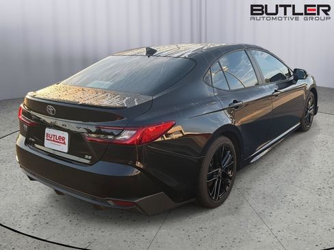 Used 2025 Toyota Camry SE w/ Multimedia Upgrade Package FWD image 6