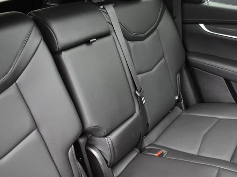 Used 2023 Cadillac XT5 Sportv image 30