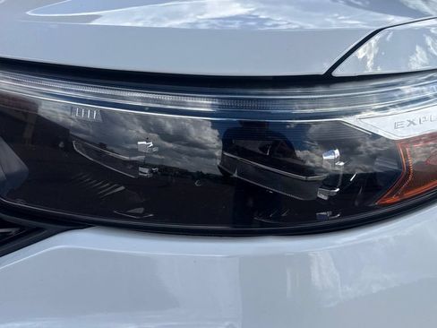 Used 2021 Ford Explorer ST w/ Equipment Group 401A AWD/4WD image 17