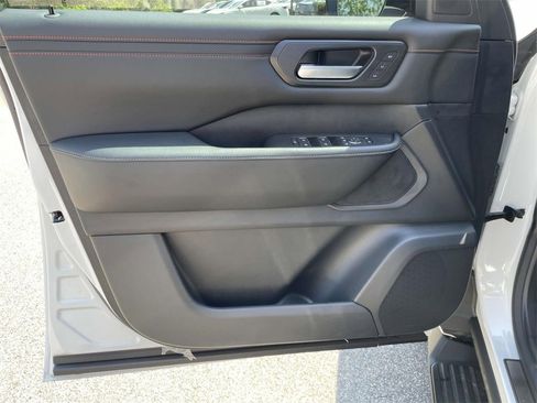 New 2025 Nissan Armada PRO-4X w/ Pro-4X Premium Package image 14