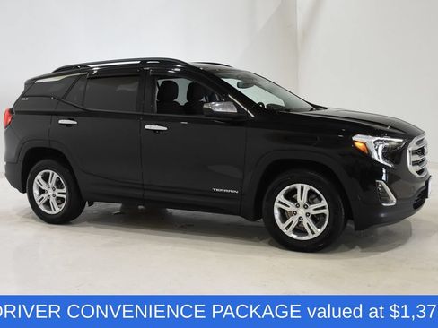 Used 2020 GMC Terrain SLE w/ Driver Convenience Package AWD/4WD image 3