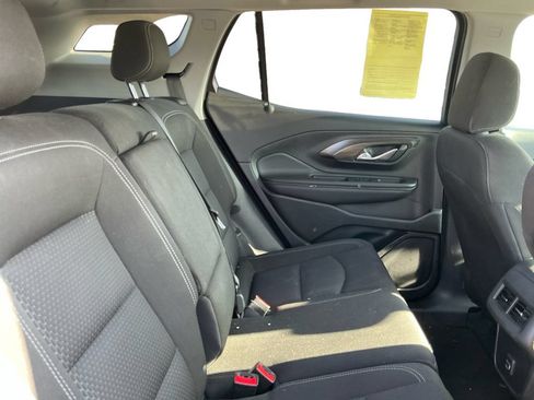 Used 2024 GMC Terrain SLE AWD/4WD image 19