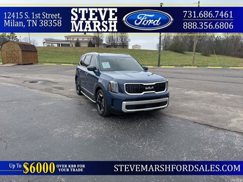 Used 2024 Kia Telluride EX w/ EX Captain's Chair Package image 1
