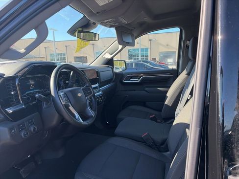 Used 2023 Chevrolet Silverado 1500 LT image 6