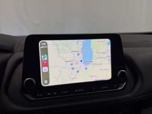 Used 2024 Nissan Rogue S image 16