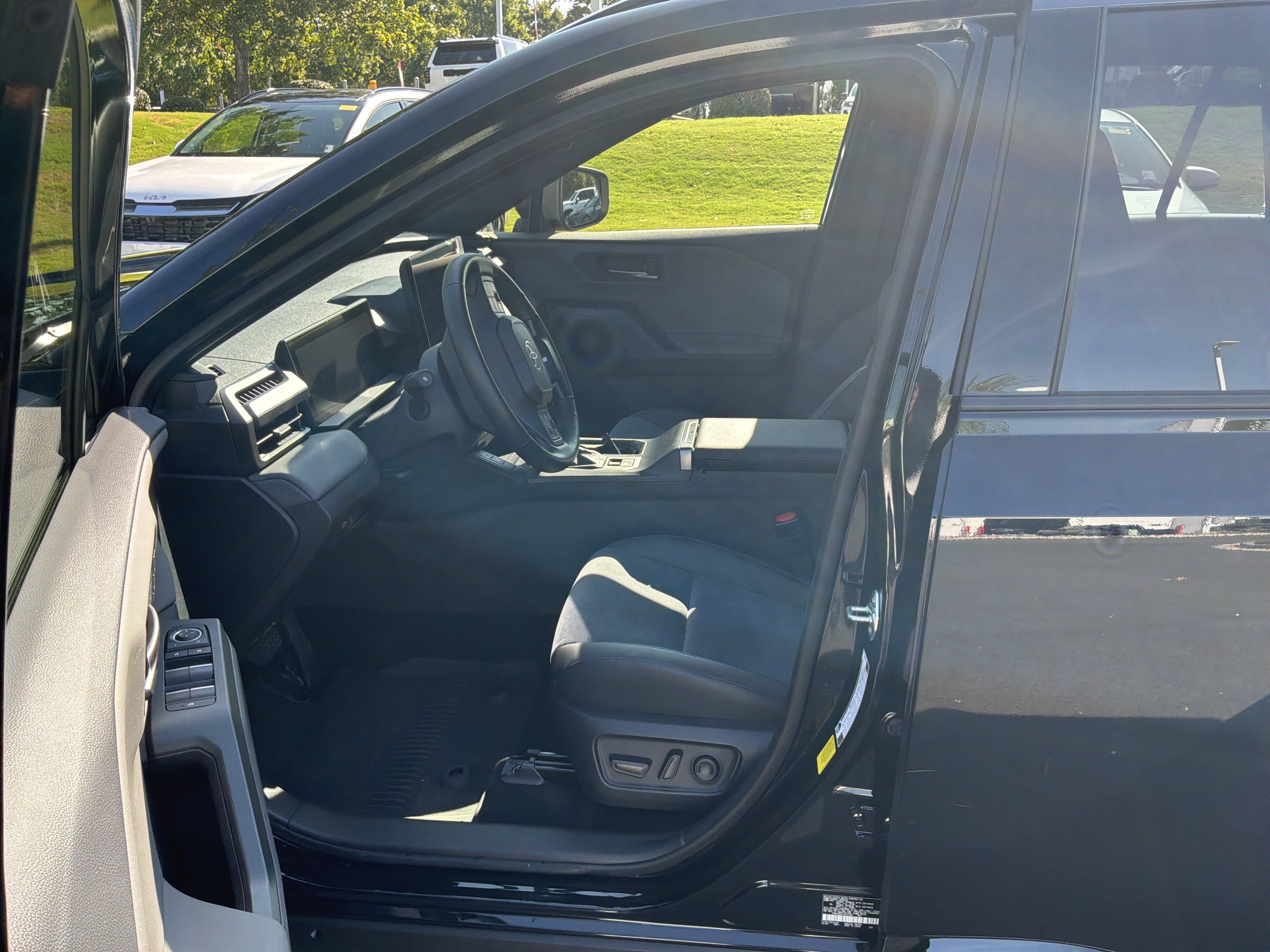 Used 2026 Toyota RAV4 XSE w/ Weather Package AWD/4WD image 16