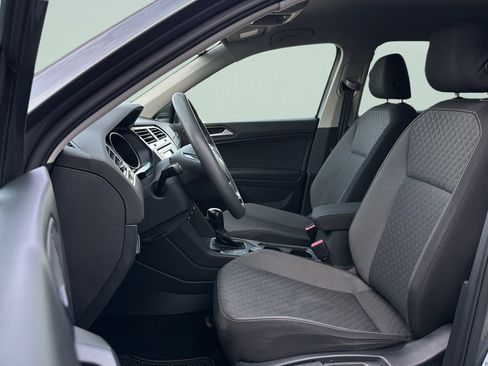 Used 2021 Volkswagen Tiguan S image 51