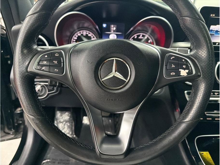 Used 2018 Mercedes-Benz C 300 Sedan image 6