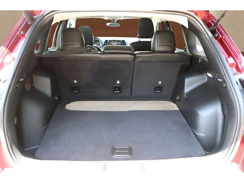 Used 2019 Jeep Cherokee Limited FWD image 16
