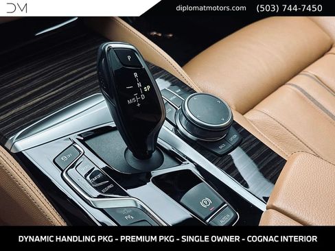 Used 2020 BMW M550i xDrive w/ Dynamic Handling Package AWD/4WD image 36