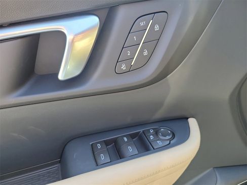 New 2026 Buick Enclave Preferred w/ Power Package image 17