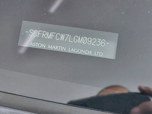Used 2020 Aston Martin DB11 Volante RWD image 30