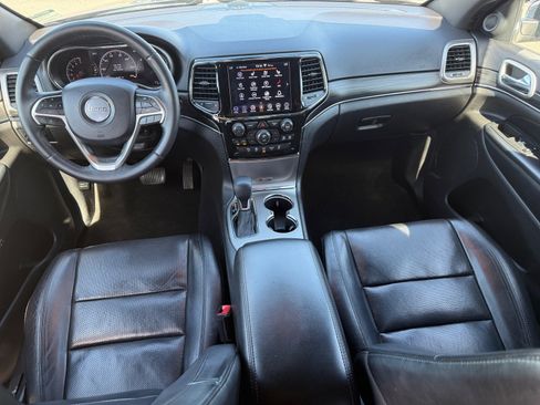 Used 2019 Jeep Grand Cherokee Limited w/ Luxury Group II RWD image 26