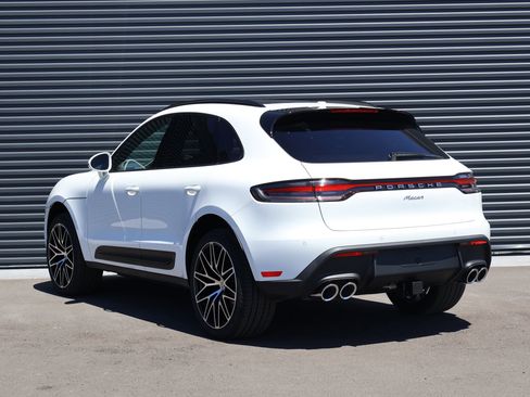 New 2026 Porsche Macan AWD/4WD image 3
