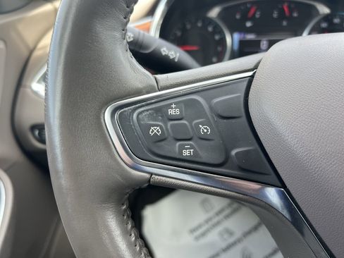 Used 2017 Chevrolet Malibu LT w/ Leather Package image 19