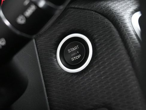 Used 2020 Land Rover Range Rover Velar R-Dynamic S image 33