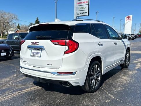 Used 2019 GMC Terrain Denali w/ Advanced Safety Package AWD/4WD image 9