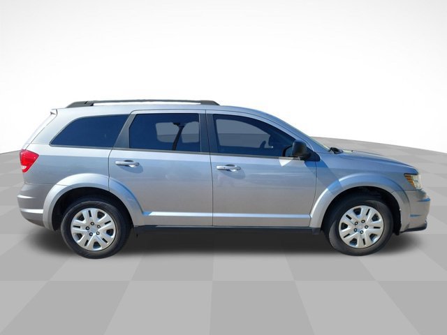 Used 2018 Dodge Journey SE w/ Comfort/Convenience Group AWD/4WD image 4