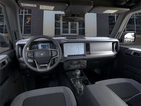 New 2025 Ford Bronco 4-Door image 9