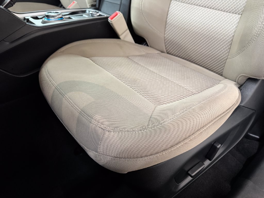 Used 2023 Ford Explorer 4WD image 16