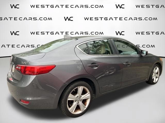 Used 2013 Acura ILX w/ Premium Package FWD image 10