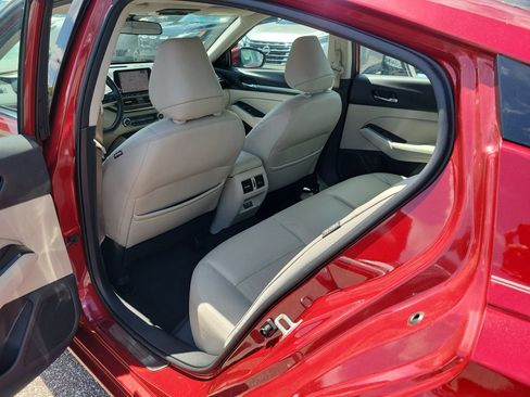 Certified 2021 Nissan Altima 2.5 SL FWD image 9