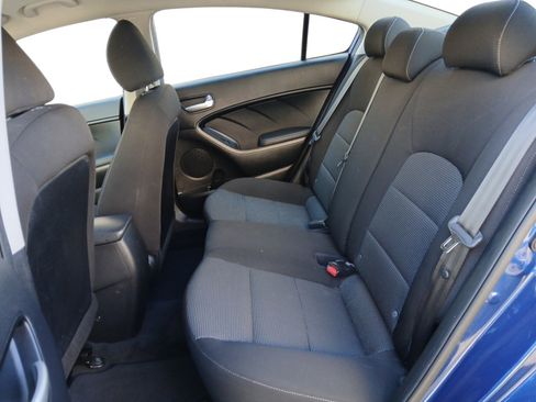 Used 2018 Kia Forte LX image 13