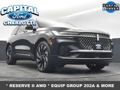 Used 2024 Lincoln Nautilus Reserve w/ Equipment Group 202A image 23